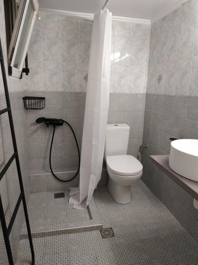 Cozy Apartment Near Metro Station Agia Marina Athen Exterior foto
